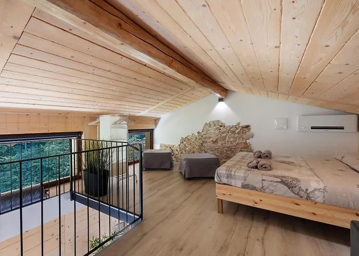 Lo Sarvanot 펜션 Bernezzo