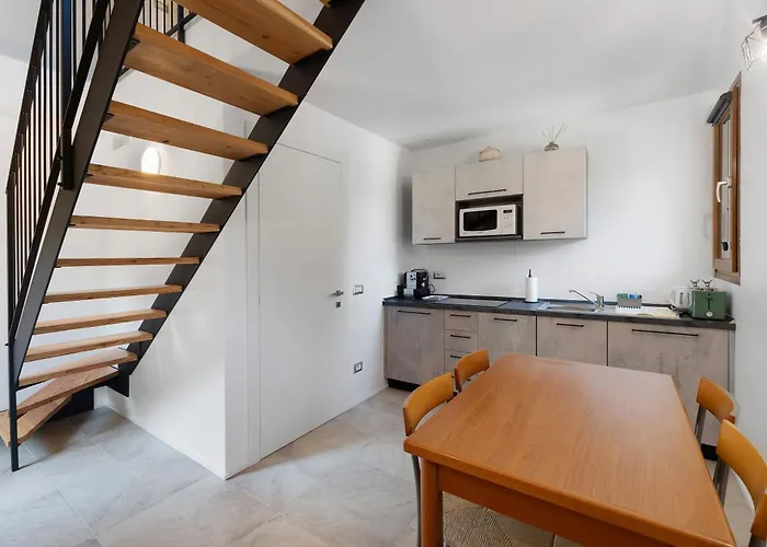 펜션 Lo Sarvanot *